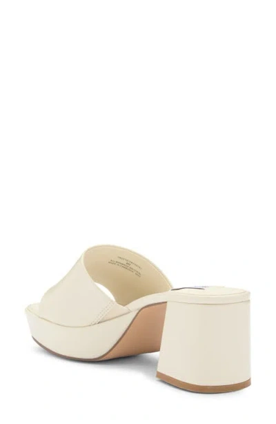 Steve Madden Troyye Platform Sandal In Bone