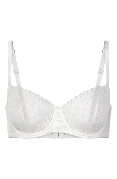 Huit Amoureuse Embroidered Lace Underwire Bra In White