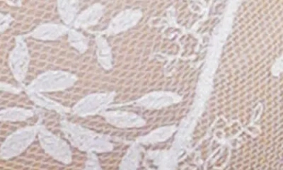 Huit Amoureuse Embroidered Lace Underwire Bra In White