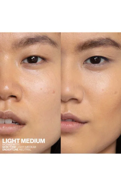 Smashbox Halo Healthy Glow Tinted Moisturizer Broad Spectrum Spf 25 In Light Medium