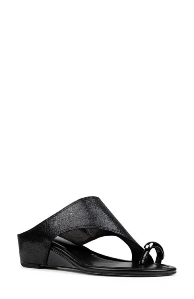Donald Pliner Vesna Toe Loop Wedge Sandal In Black