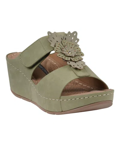 Gc Shoes Women's Talia Floral Wedge Sandals In Green