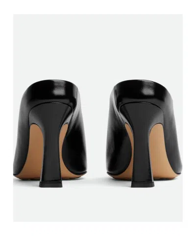 Bottega Veneta Rana Leather Mules In Black