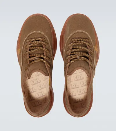 帆布低帮运动鞋