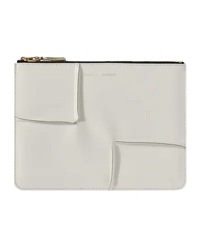 Comme Des Garçons Play Comme Des Garçons Wallet Cdg Reversed Hem Serie Zipped Wallet In White