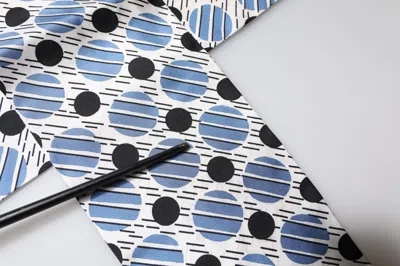 Pre-owned Dolce & Gabbana White Blue Polka Dotted Silk Skinny Men's Scarf () In Blue And White