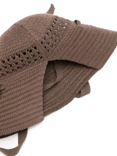 Goen J Adjustable Bucket Hat In Brown