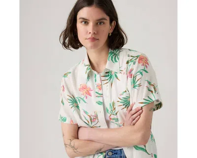 Levi's 80's Mom Shorts In White