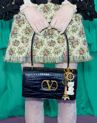 Valentino Garavani Vlogo Siganture Eiffel Tower Charm Keyring In Gold