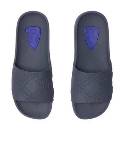 Burberry Embossed Check Dive Slides In Magnet