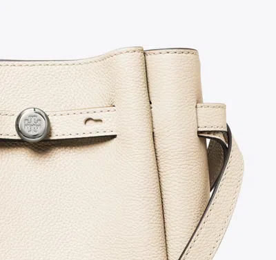 Tory Burch Romy Pebble Leather Phone Crossbody Bag In Light Cream