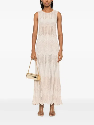 Akep Gestricktes Midikleid In Nude