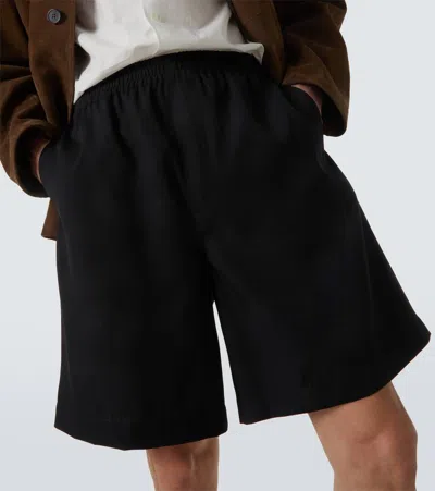 Frame Men's Wool Relaxed Fit Pull-on Shorts In Black