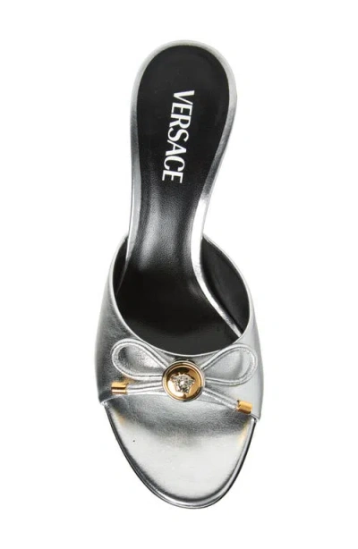 Versace Opera Bow 85 Metallic Leather Mules In Silver