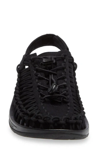 Keen Uneek Magnet/steel Gray Sandal In Black/black