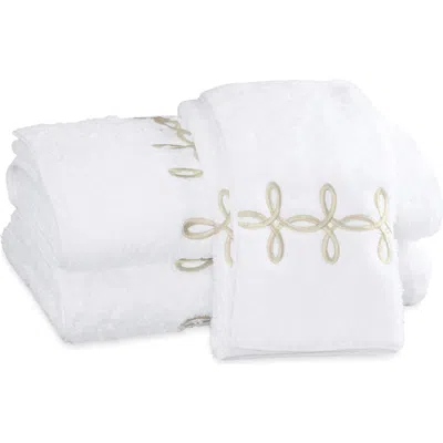 Matouk Gordian Knot Bath Sheet In Truffle