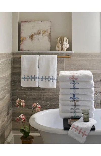 Matouk Gordian Knot Bath Sheet In Truffle