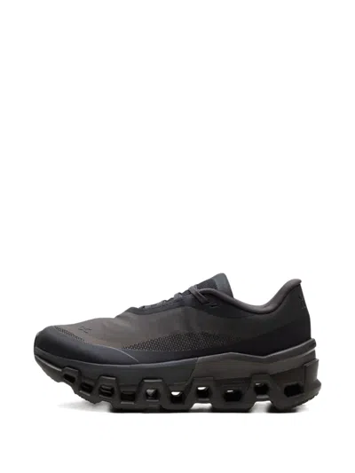 On Cloudmster 2 Wmns "post Archive Facti Thorn Brown" In Black