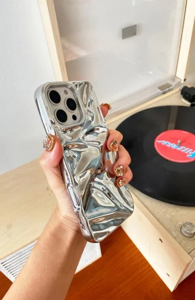 Auramma Silver Crinkle Iphone 16 Pro Case In Silver