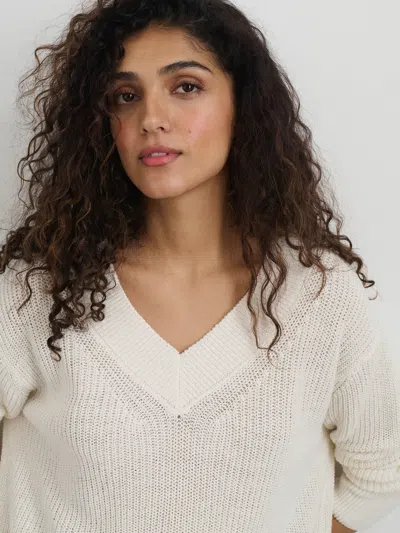 Alex Mill Arielle V Neck Sweater In Cotton Linen In Off White