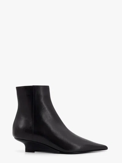Totême Toteme Sharp 50 Leather Ankle Boots