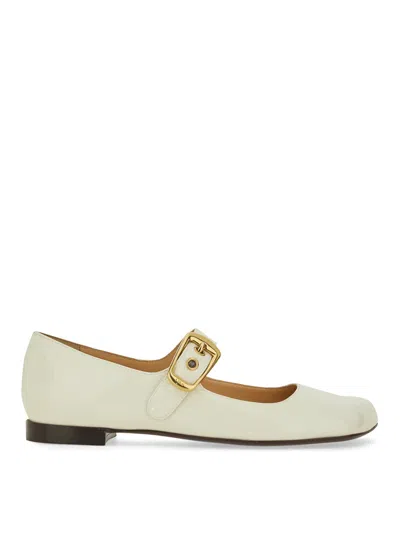 Chloé Square Toe Patent Ballet Flats With Gold-tone Buckle In White