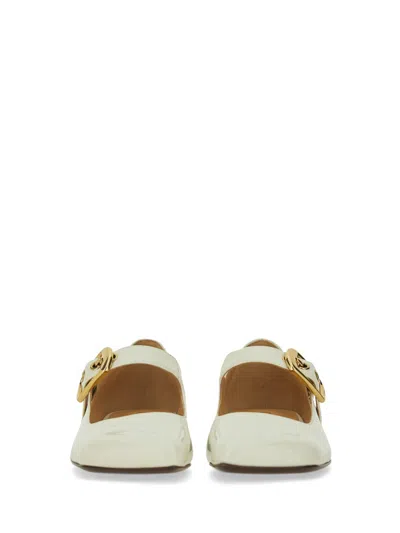 Chloé Square Toe Patent Ballet Flats With Gold-tone Buckle In White