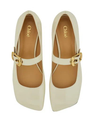 Chloé Square Toe Patent Ballet Flats With Gold-tone Buckle In White