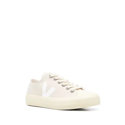 Veja Wata Ii Canvas Low-top Sneakers In Purple