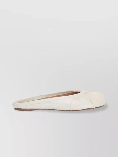 Maison Margiela Tabi Leather Mules In Neutral