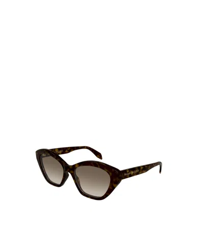 Alexander Mcqueen Cat-eye Frame Sunglasses In Black