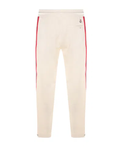 Moncler Mens Ivory Drawstring Two-slip-pockets Wide-leg Relaxed-fit Cotton-blend Trousers In White
