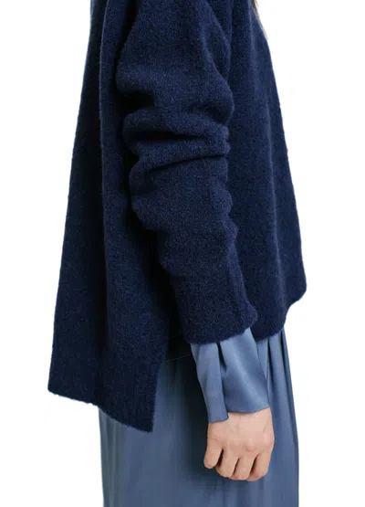 Momoní Long-sleeved Sweater In Black