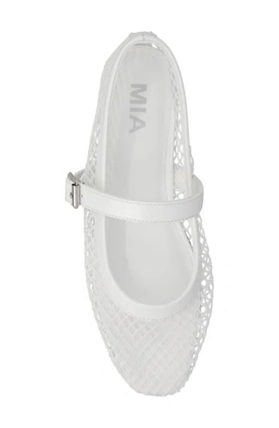 Mia Women's Rayza Mary-jane Round Toe Flats In White