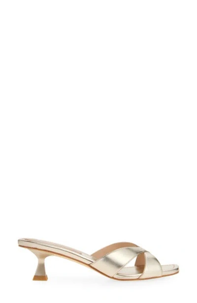 Stuart Weitzman Miami 50 Slide Sandal In Platino