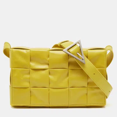 Pre-owned Bottega Veneta Yellow Leather Cassette Shoulder Bag