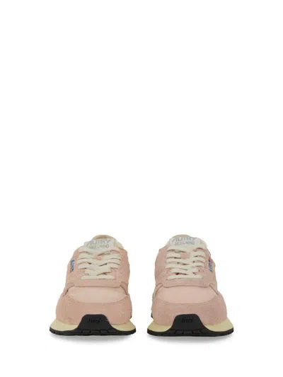 Autry Low Sneaker With Suede Panels And Rubber Sole In Pink
