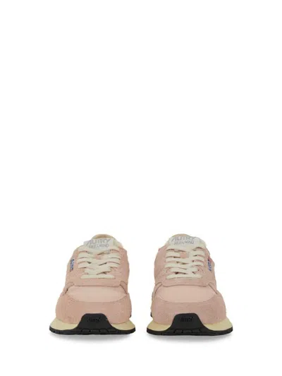Autry Low Sneaker With Suede Panels And Rubber Sole In Pink