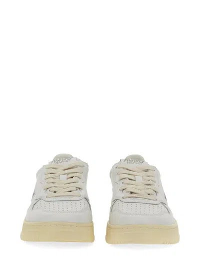 Autry Sneakers In White