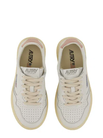 Autry Sneakers In White