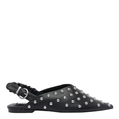 Steve Madden Pointed Toe Flats In Black