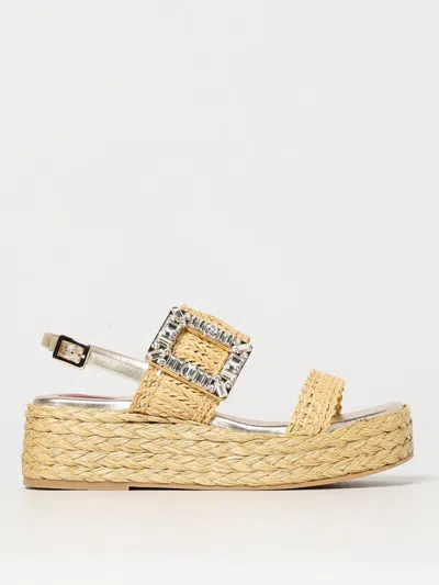 Roger Vivier Moda Operandi In Cream