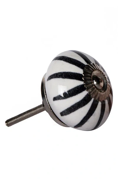 Kinetic 12-pack Knobs In Black White Stripe