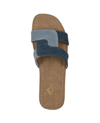 Cliffs By White Mountain Women's Fraida Slide Slip-on Sandals In Mid-blue Denim