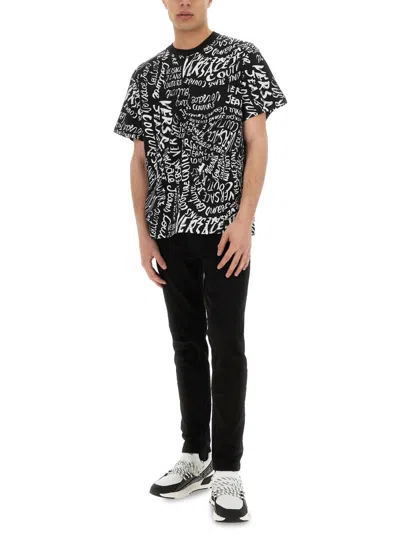Versace Jeans Couture Logomania Print T Shirt In Black