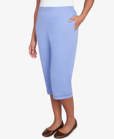 Alfred Dunner Women's Classic Flat Front Allure Classic Clamdigger Pant In Blue