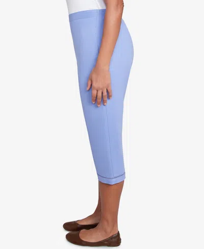 Alfred Dunner Women's Classic Flat Front Allure Classic Clamdigger Pant In Blue