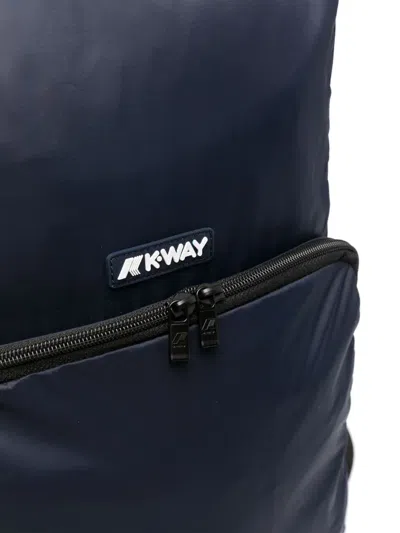 标贴抽绳双肩包