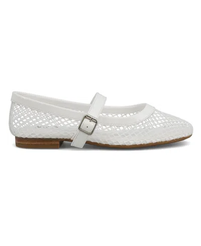 Mia Women's Rayza Mary-jane Round Toe Flats In White