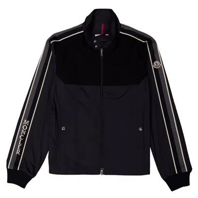 Moncler Zip-up Long-sleeved Jacket In Black